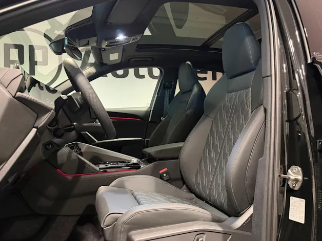 AUDI SQ5 TFSI quattro S-tronic