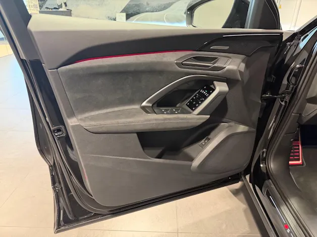 AUDI SQ5 TFSI quattro S-tronic