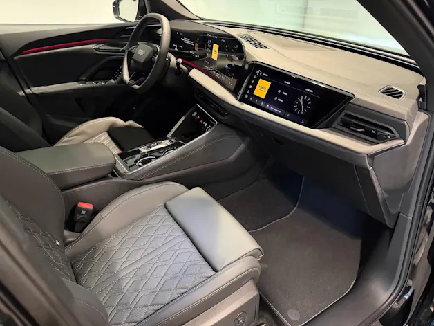 AUDI SQ5 TFSI quattro S-tronic