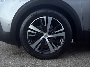 PEUGEOT 3008 1.6 THP Allure * PANORAMADACH * SITZHEIZUNG + ELEKTRISCHE SITZE * KAMERA VORNE UND HINTEN *