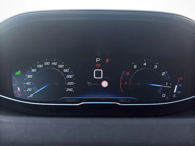PEUGEOT 3008 1.6 THP Allure * PANORAMADACH * SITZHEIZUNG + ELEKTRISCHE SITZE * KAMERA VORNE UND HINTEN *