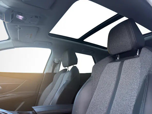 PEUGEOT 3008 1.6 THP Allure * PANORAMADACH * SITZHEIZUNG + ELEKTRISCHE SITZE * KAMERA VORNE UND HINTEN *