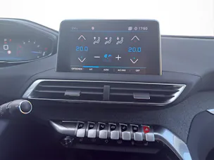 PEUGEOT 3008 1.6 THP Allure * PANORAMADACH * SITZHEIZUNG + ELEKTRISCHE SITZE * KAMERA VORNE UND HINTEN *