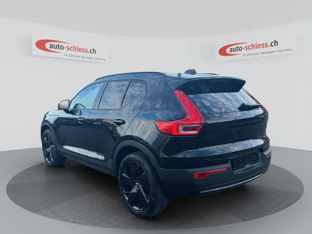 VOLVO XC40 B3 Benzin Mild Hybrid Plus Black Edition DCT