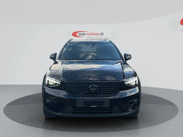 VOLVO XC40 B3 Benzin Mild Hybrid Plus Black Edition DCT