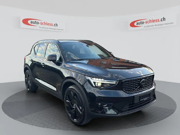VOLVO XC40 B3 Benzin Mild Hybrid Plus Black Edition DCT