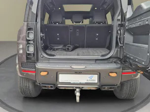 Land Rover Defender 110 635 V8 4.4 Octa AT8