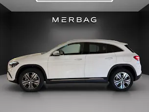 MERCEDES-BENZ GLA 250 e with EQ Hybrid Technology EQ-Star