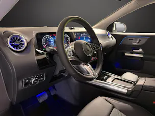 MERCEDES-BENZ GLA 250 e with EQ Hybrid Technology EQ-Star