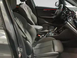 BMW 218i Active Tourer DKG Sport Line