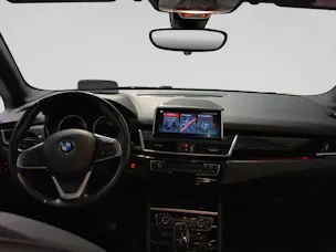 BMW 218i Active Tourer DKG Sport Line