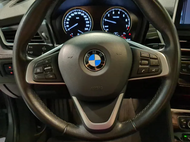 BMW 218i Active Tourer DKG Sport Line
