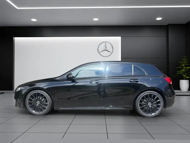 MERCEDES-BENZ A 200 AMG Line