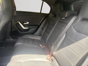 MERCEDES-BENZ A 200 AMG Line