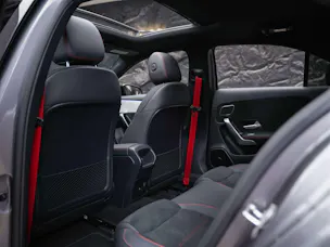 MERCEDES-BENZ A35 AMG 4Matic+ 8G-DCT *Panorama*Burmester*Abstandsregler*