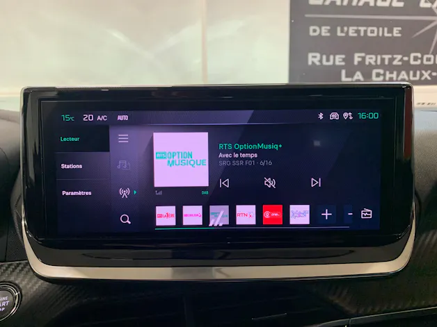 PEUGEOT 2008 1.2 PureTech Allure
