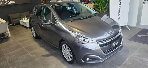 PEUGEOT 208 1.2 PureTech Allure EAT6