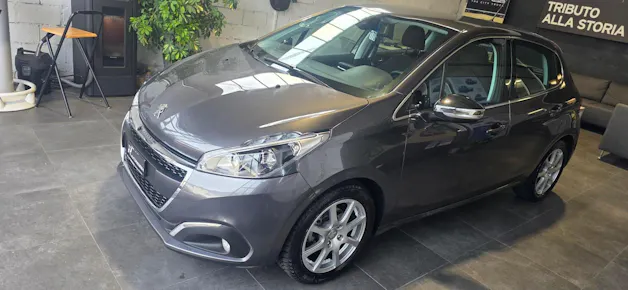 PEUGEOT 208 1.2 PureTech Allure EAT6