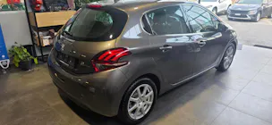 PEUGEOT 208 1.2 PureTech Allure EAT6