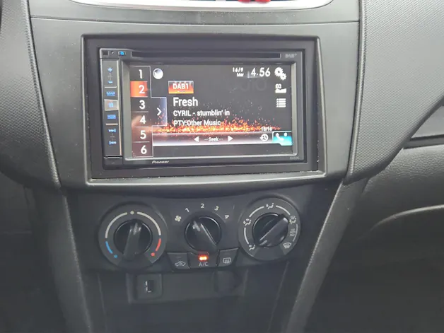 Suzuki Swift 1.2i 16V Sergio Cellano