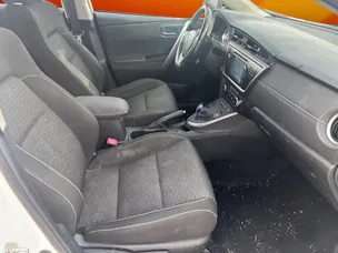 Toyota Auris 1.8 16V HSD " témoin moteur allumé"