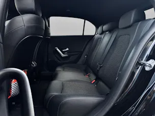 MERCEDES-BENZ A 180 Night Star 7G-DCT