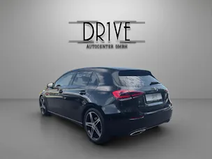 MERCEDES-BENZ A 180 Night Star 7G-DCT