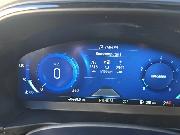 FORD Focus 1.0i EcoB Hybrid 155 ST-Line Vignale