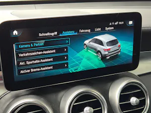 MERCEDES-BENZ GLC 300 e 4Matic 9G-Tronic