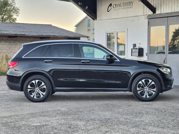 MERCEDES-BENZ GLC 300 e 4Matic 9G-Tronic