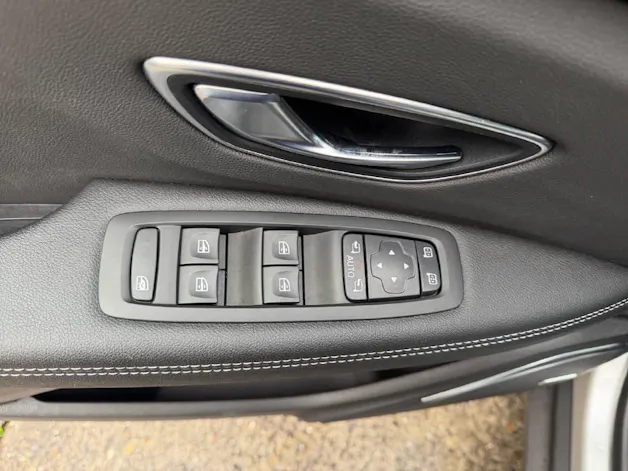 RENAULT Scénic 1.3 TCe 140 Intens EDC