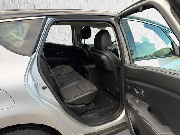 RENAULT Scénic 1.3 TCe 140 Intens EDC