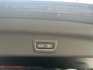 BMW X1 U11 23d xDrive paddles
