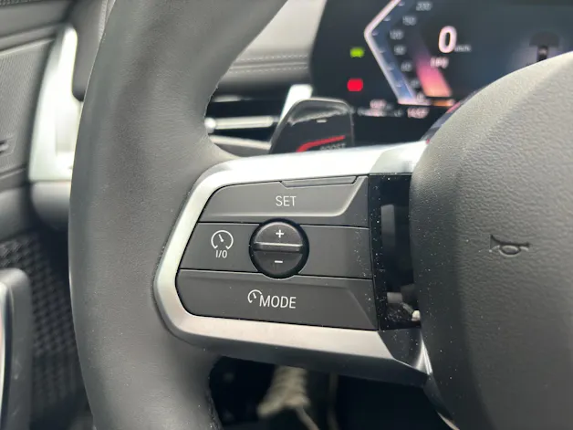 BMW X1 U11 23d xDrive paddles