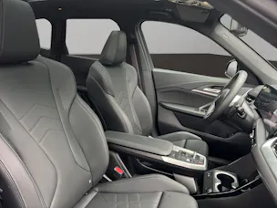 BMW X1 U11 23d xDrive paddles