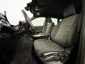 https://vehicle.imgix.net/4480563/92d31d37-7b48-4ac1-94c1-14e1371f782b.jpg