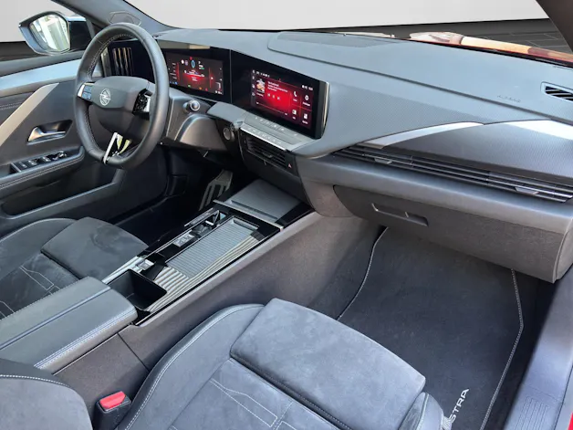 OPEL Astra 1.6 T PHEV 180 Swiss Plus