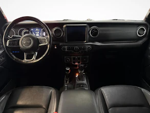https://vehicle.imgix.net/4480608/df44b159-8381-4312-94ef-4574a6a21d38.jpg