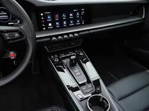 PORSCHE 911 Carrera