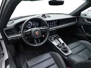 PORSCHE 911 Carrera