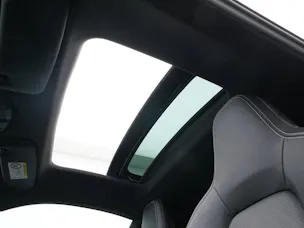PORSCHE 911 Carrera