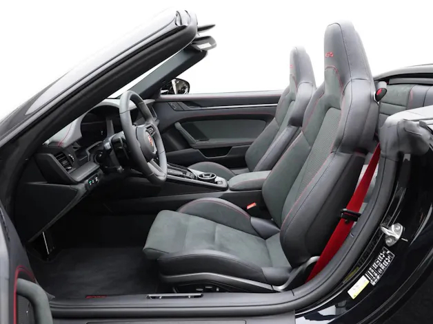 PORSCHE 911 Carrera GTS Cabriolet