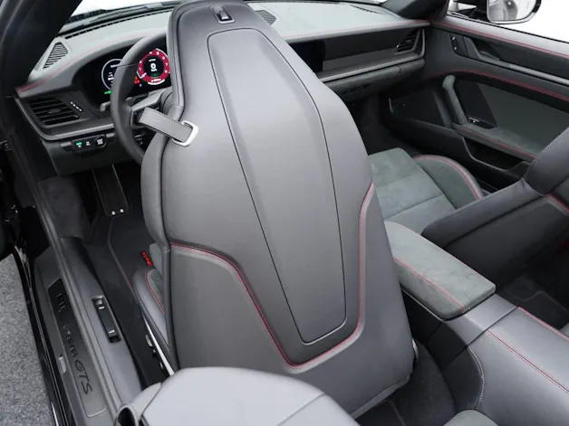 PORSCHE 911 Carrera GTS Cabriolet