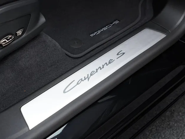 PORSCHE Cayenne S Coupé Electric