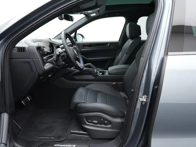 PORSCHE Cayenne S E-Hybrid Black Edition