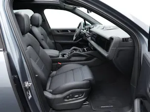 PORSCHE Cayenne S E-Hybrid Black Edition