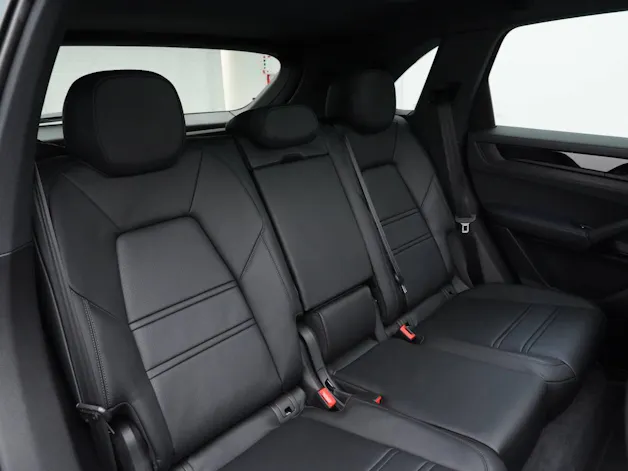 PORSCHE Cayenne S E-Hybrid Black Edition