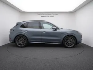 PORSCHE Cayenne S E-Hybrid Black Edition