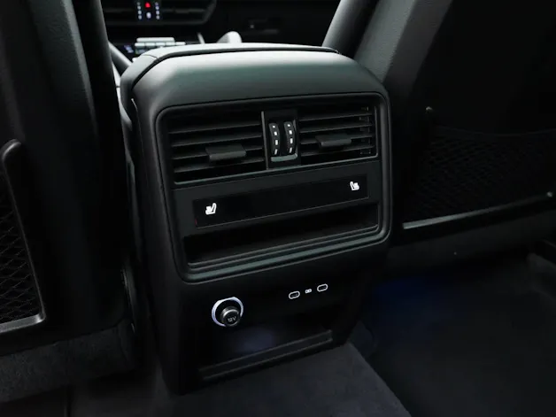 PORSCHE Cayenne S E-Hybrid Black Edition