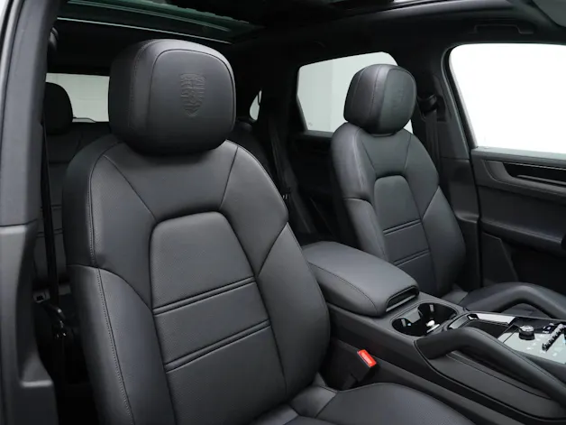 PORSCHE Cayenne S E-Hybrid Black Edition